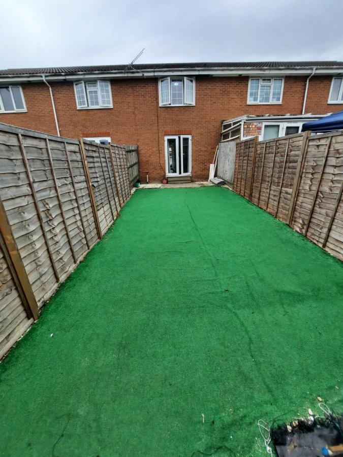 Two Bedroom Luxury House Thamesmead  외부 사진