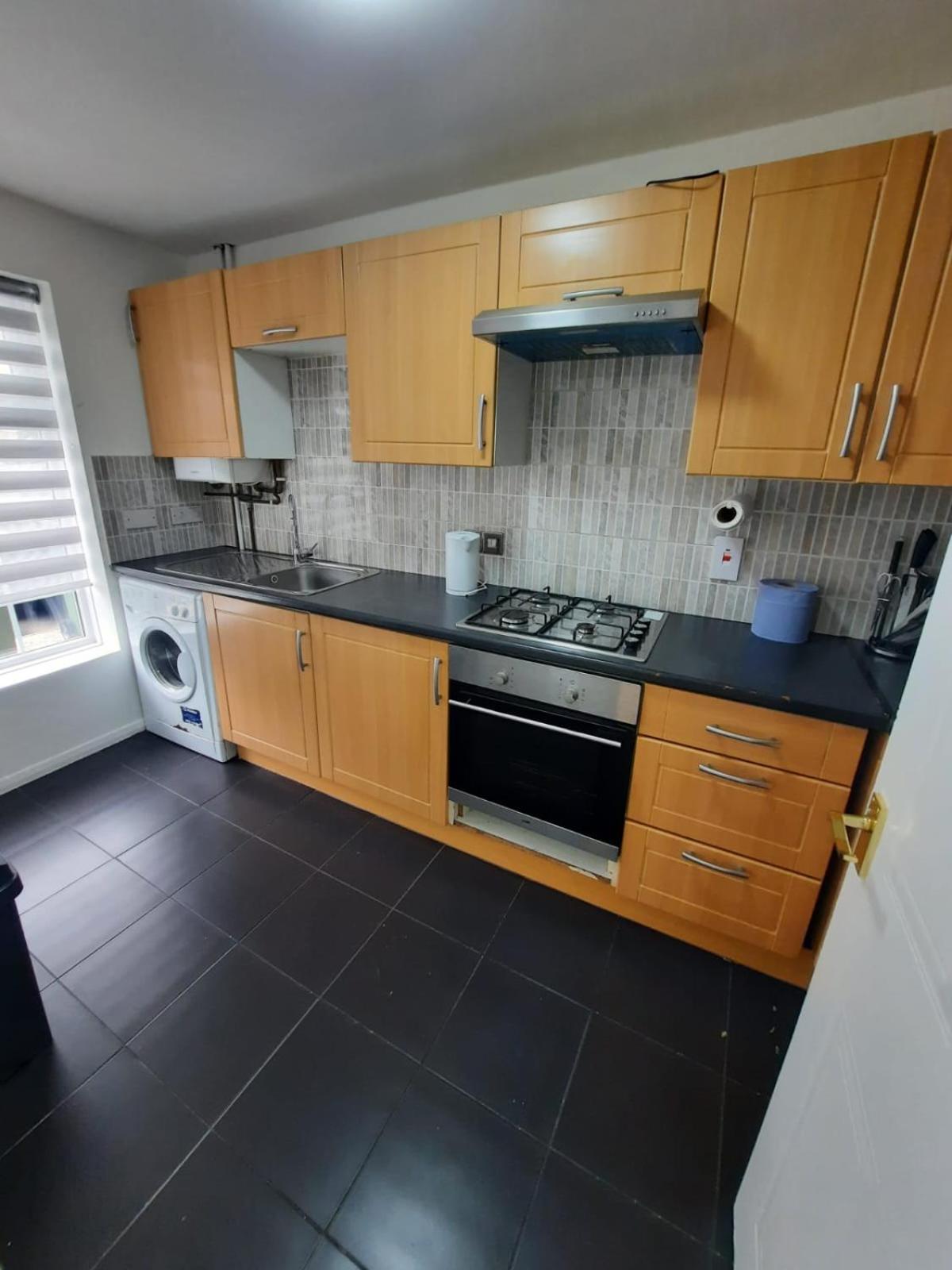 Two Bedroom Luxury House Thamesmead  외부 사진
